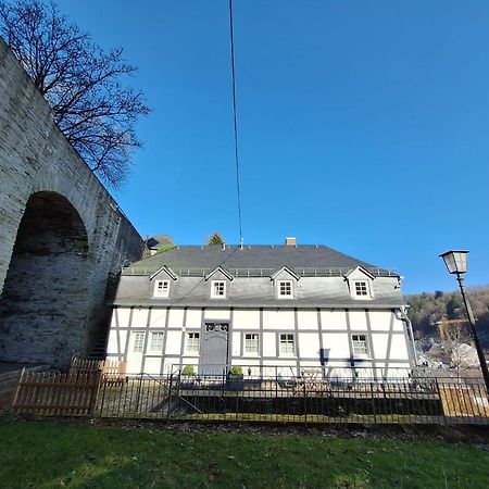 Апартаменты Stachelburg Моншау Экстерьер фото